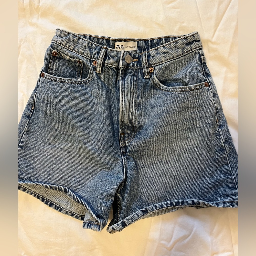 Zara Mom Shorts, Size 2, Worn Once